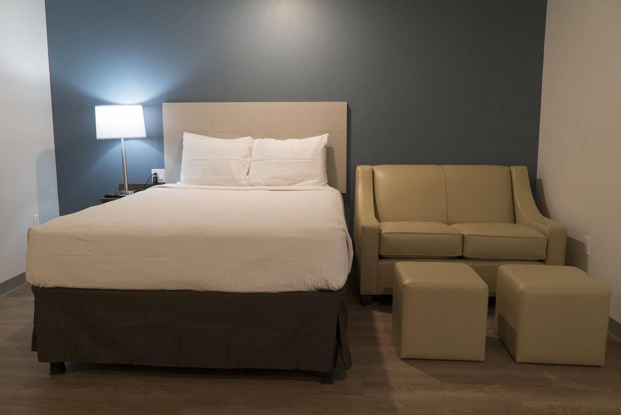 Woodspring Suites Bakersfield East Ngoại thất bức ảnh