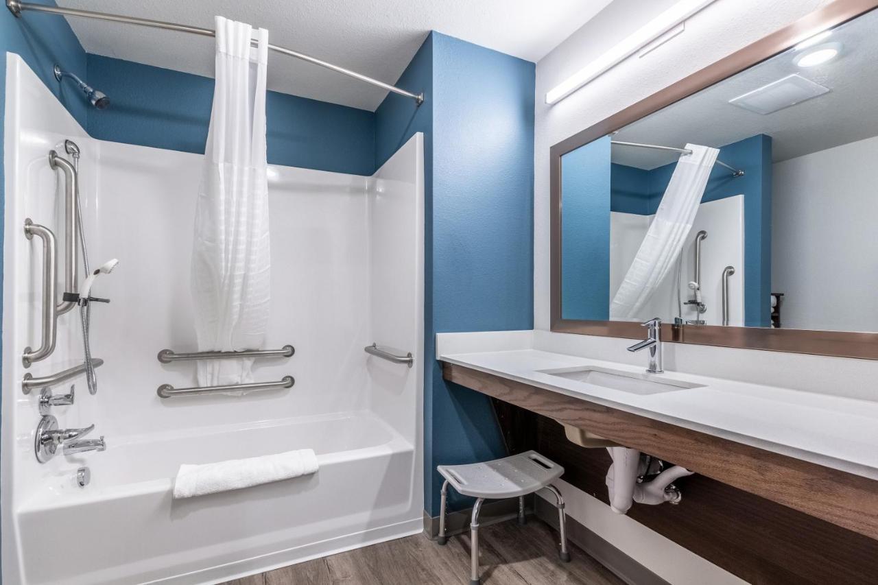 Woodspring Suites Bakersfield East Ngoại thất bức ảnh