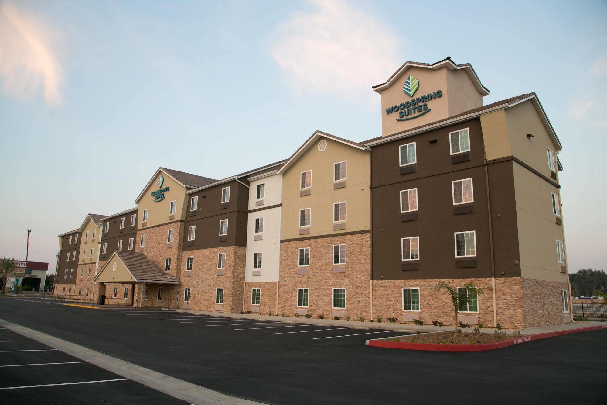 Woodspring Suites Bakersfield East Ngoại thất bức ảnh