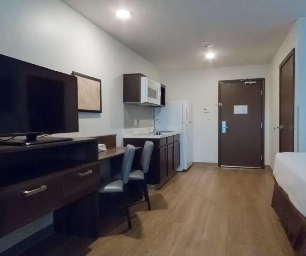 Woodspring Suites Bakersfield East Ngoại thất bức ảnh