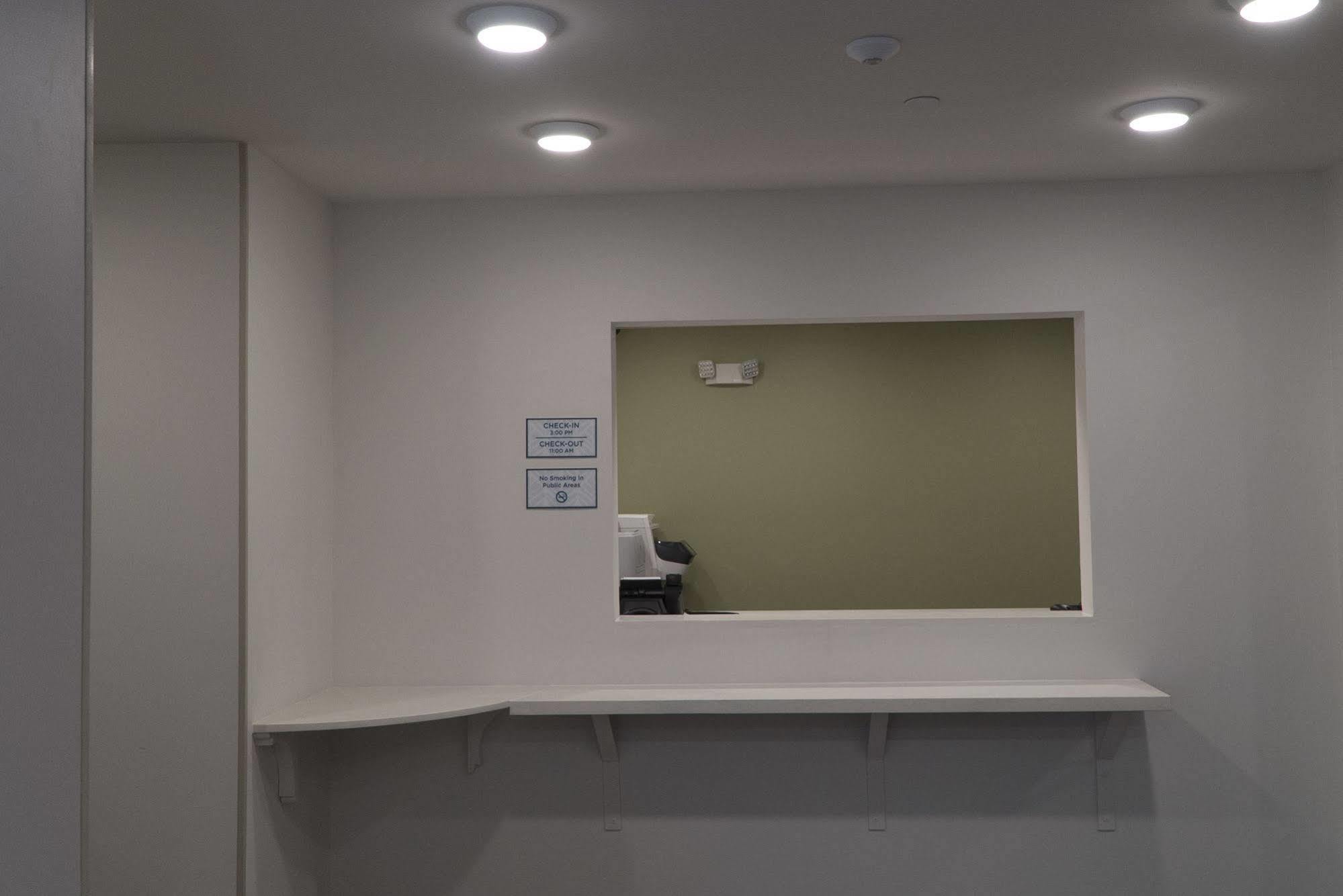 Woodspring Suites Bakersfield East Ngoại thất bức ảnh