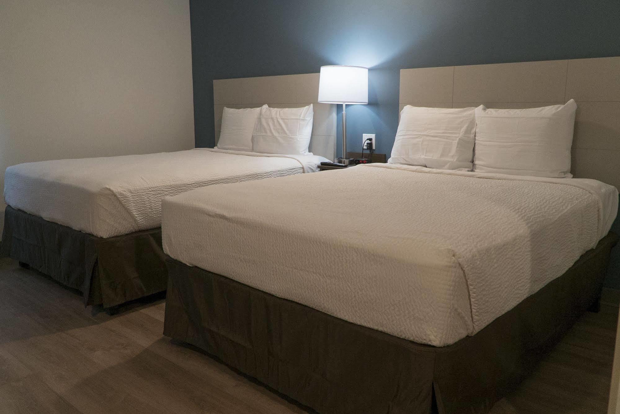 Woodspring Suites Bakersfield East Ngoại thất bức ảnh