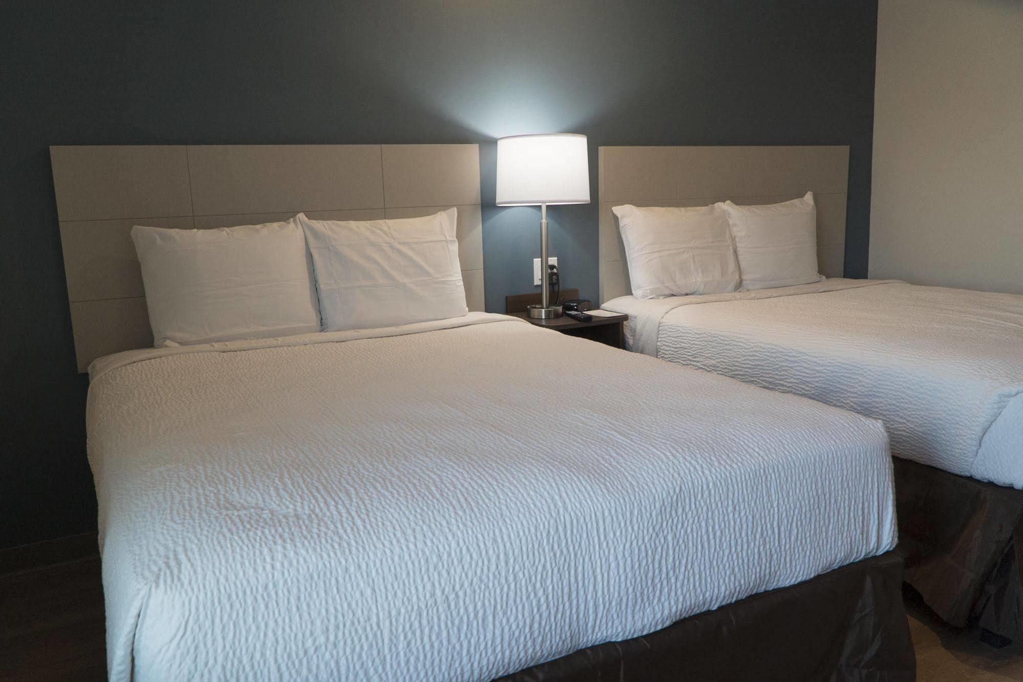Woodspring Suites Bakersfield East Ngoại thất bức ảnh