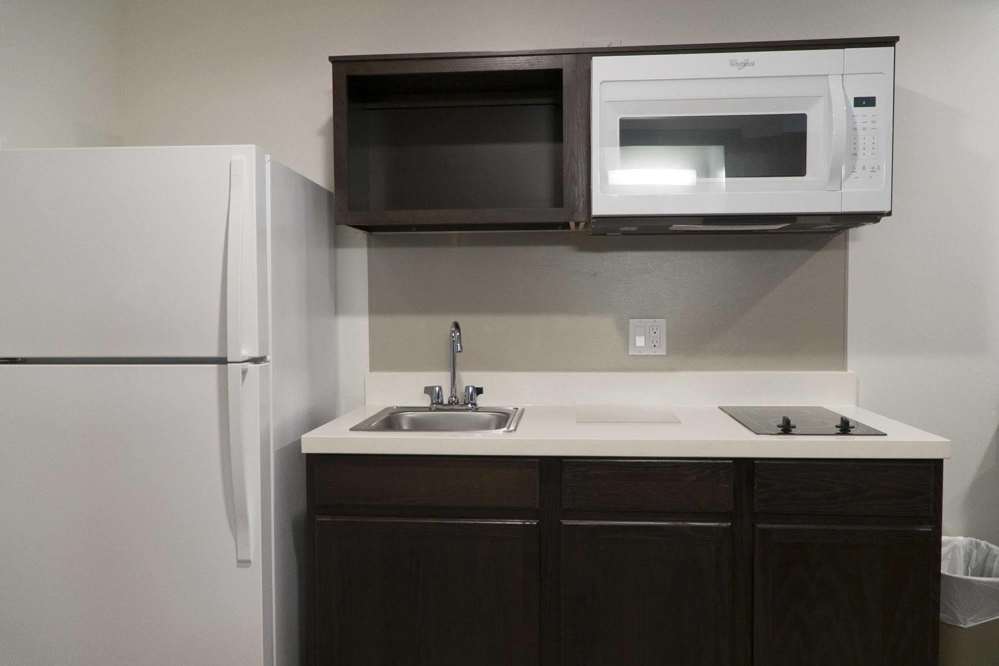 Woodspring Suites Bakersfield East Ngoại thất bức ảnh